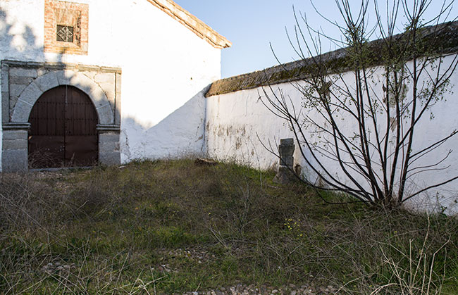 ¿Esperamos al derrumbe de la ermita de San Sebastián de Pedroche para poner ‘pies en pared’?