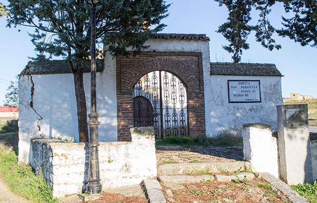 ¿Esperamos al derrumbe de la ermita de San Sebastián de Pedroche para poner ‘pies en pared’?
